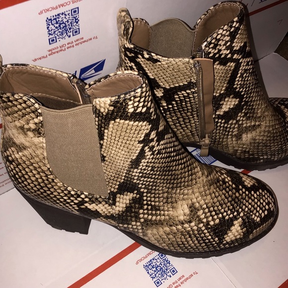 Snake - Picture 2 of 6